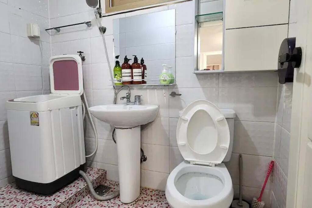 B-1 White Linen House *