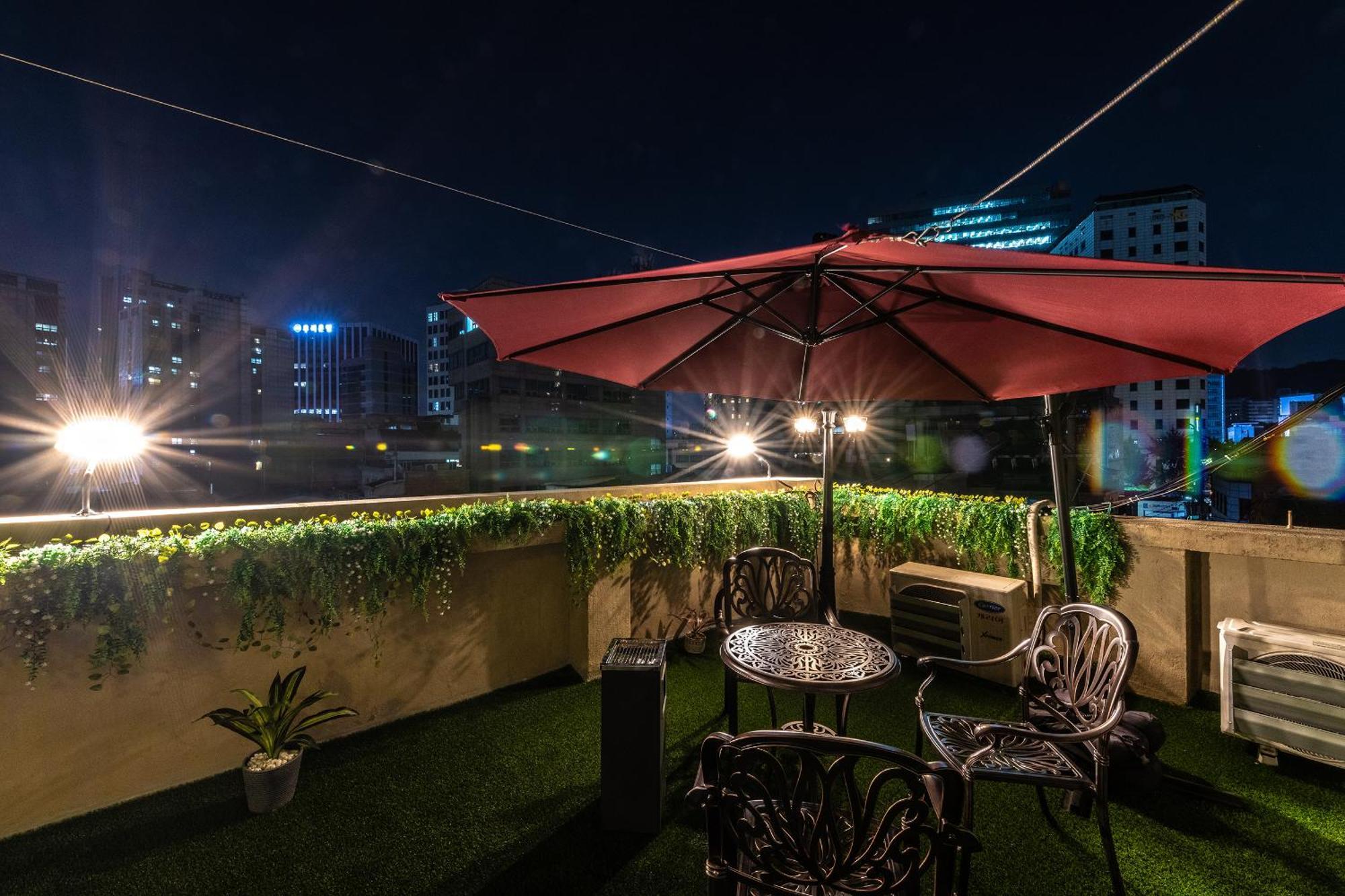 Hotel New Cheonji 3*