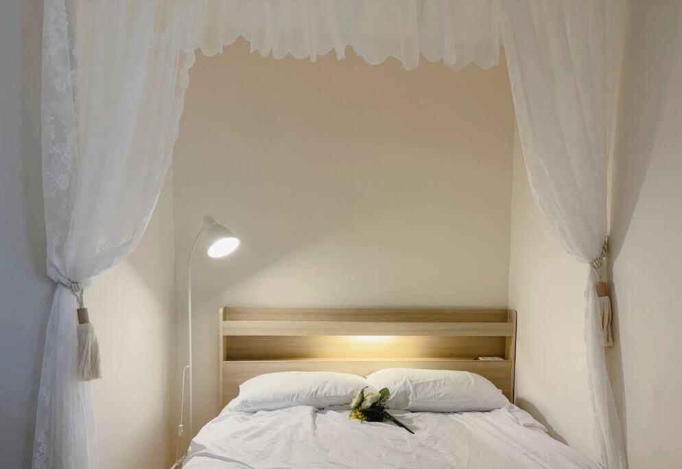 House9 , Room3, Queen Bed4 ,elevator O , Hills X, Stairs X , 4min From Subway And Bus Station,exclusive Space Villa Seoul