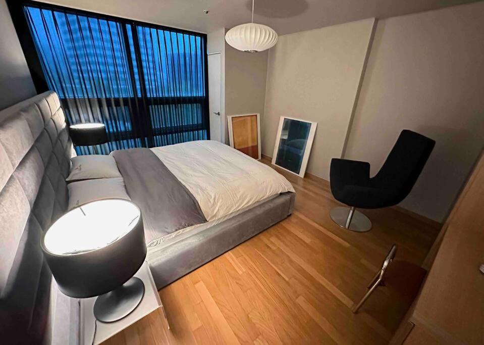 Elegant In Seoul's Vibrant Core! Apartment *