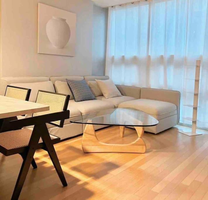 Elegant In Seoul's Vibrant Core! * Seoul