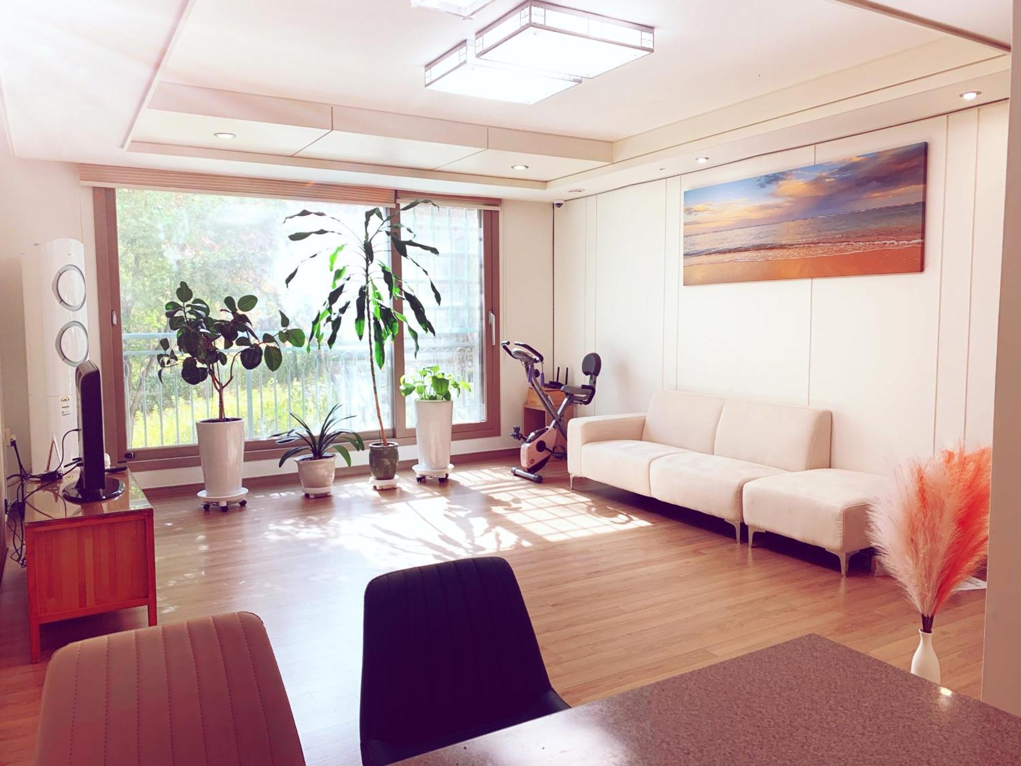 Despacito Oasis - 2 Private Bathroom Max 6 Beds * Seoul