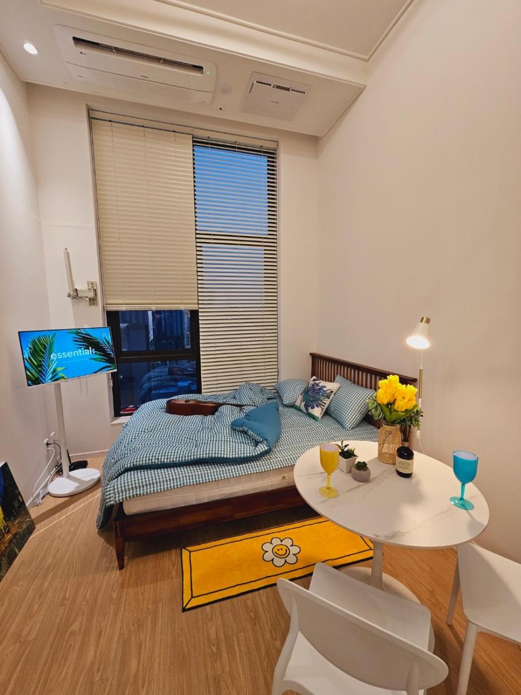 Sillim Sindaebang Station Gocheok Sky Dome Lovely House *