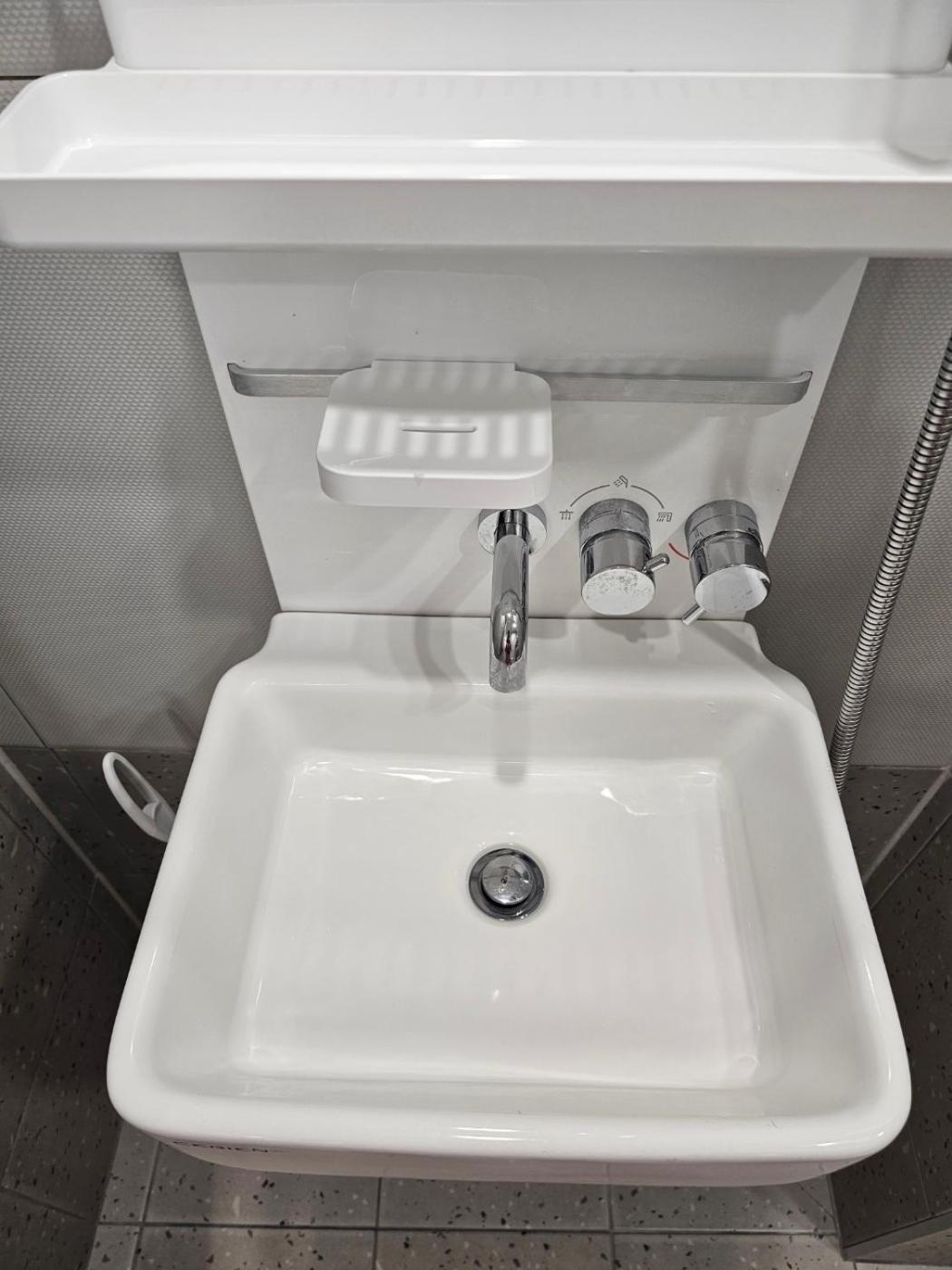 Apartment Sillim Sindaebang Station Gocheok Sky Dome Lovely House Seoul