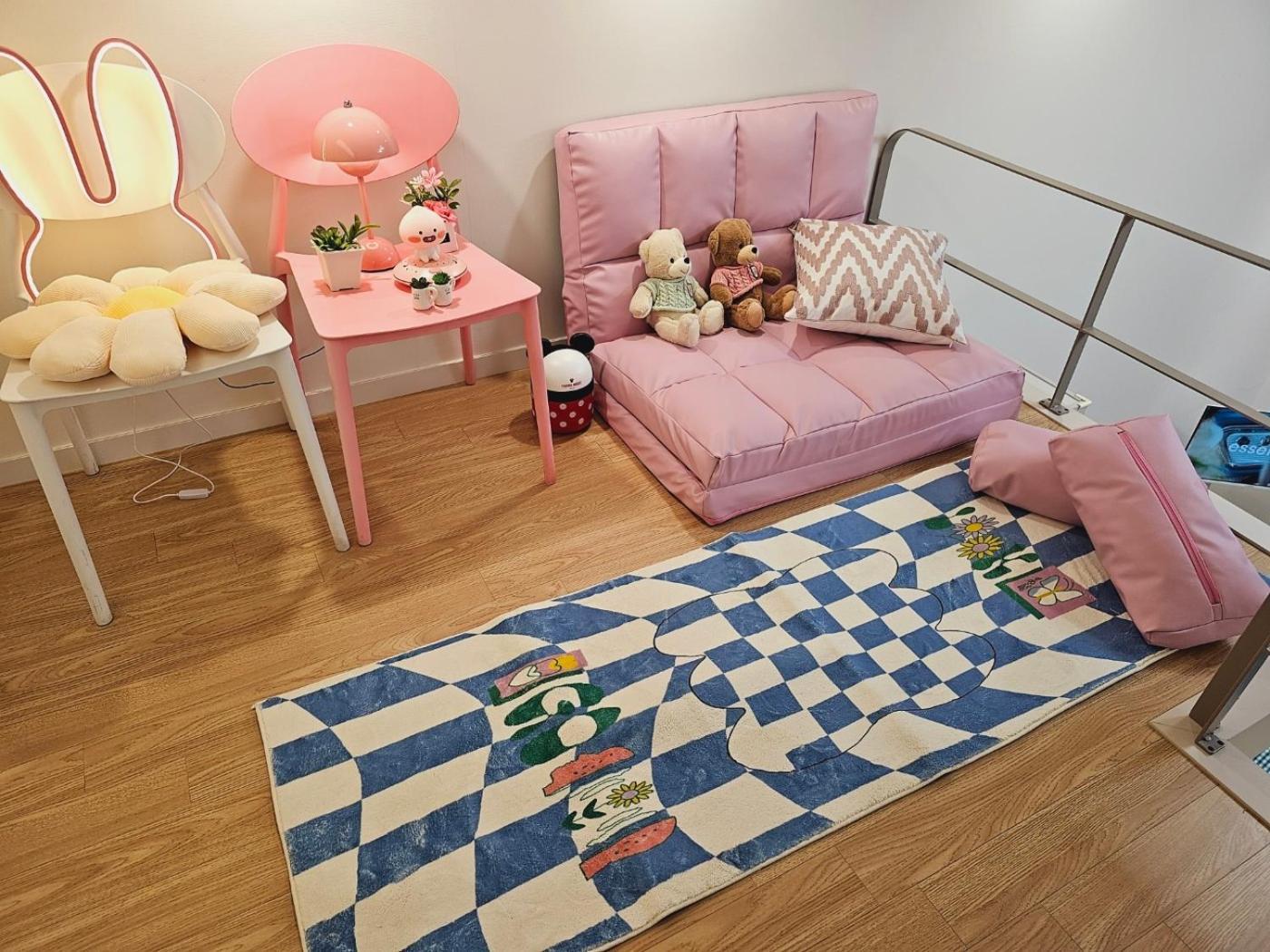 Sillim Sindaebang Station Gocheok Sky Dome Lovely House * Seoul