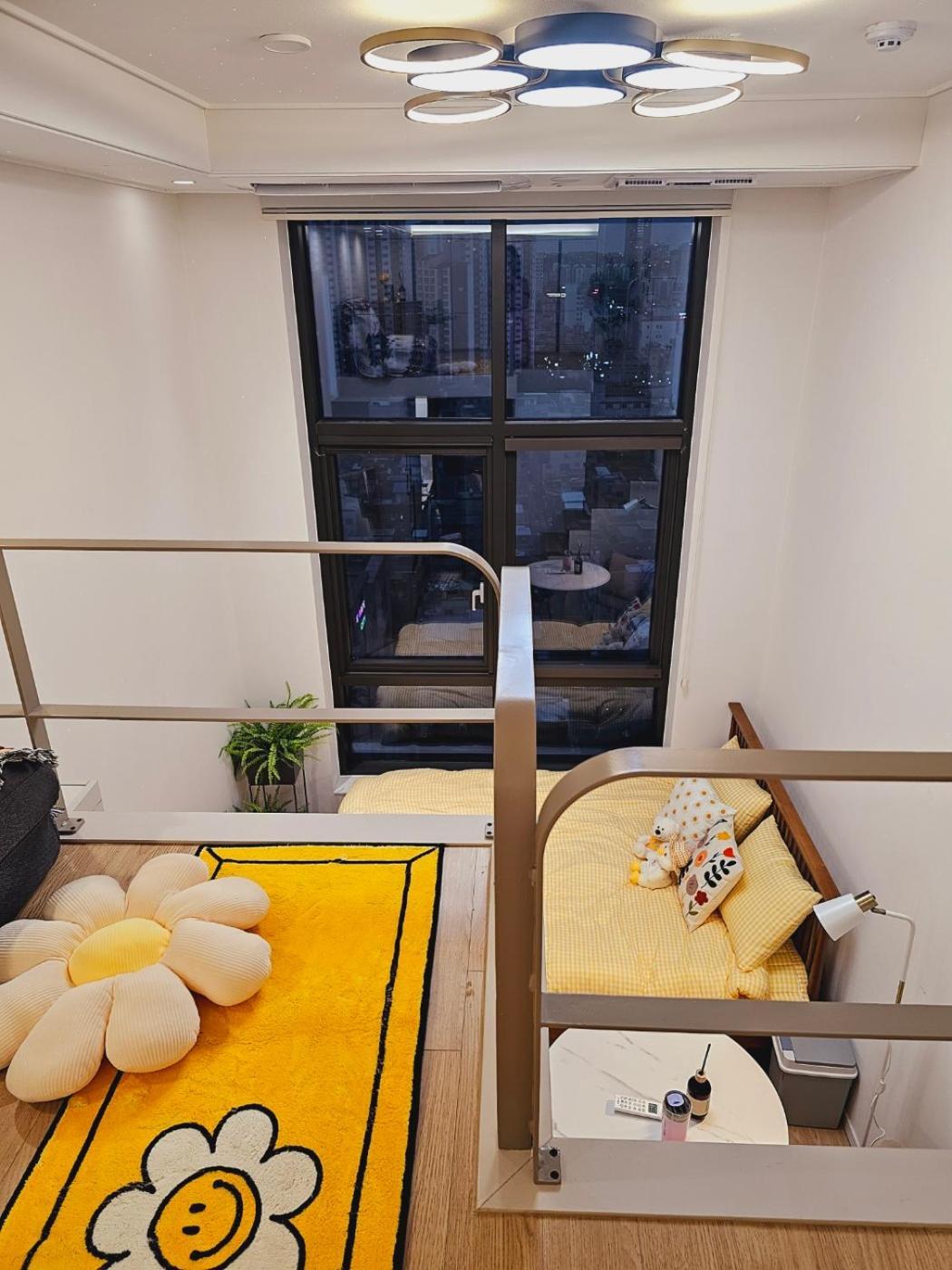 Sillim Sindaebang Station Gocheok Sky Dome Lovely House Apartment