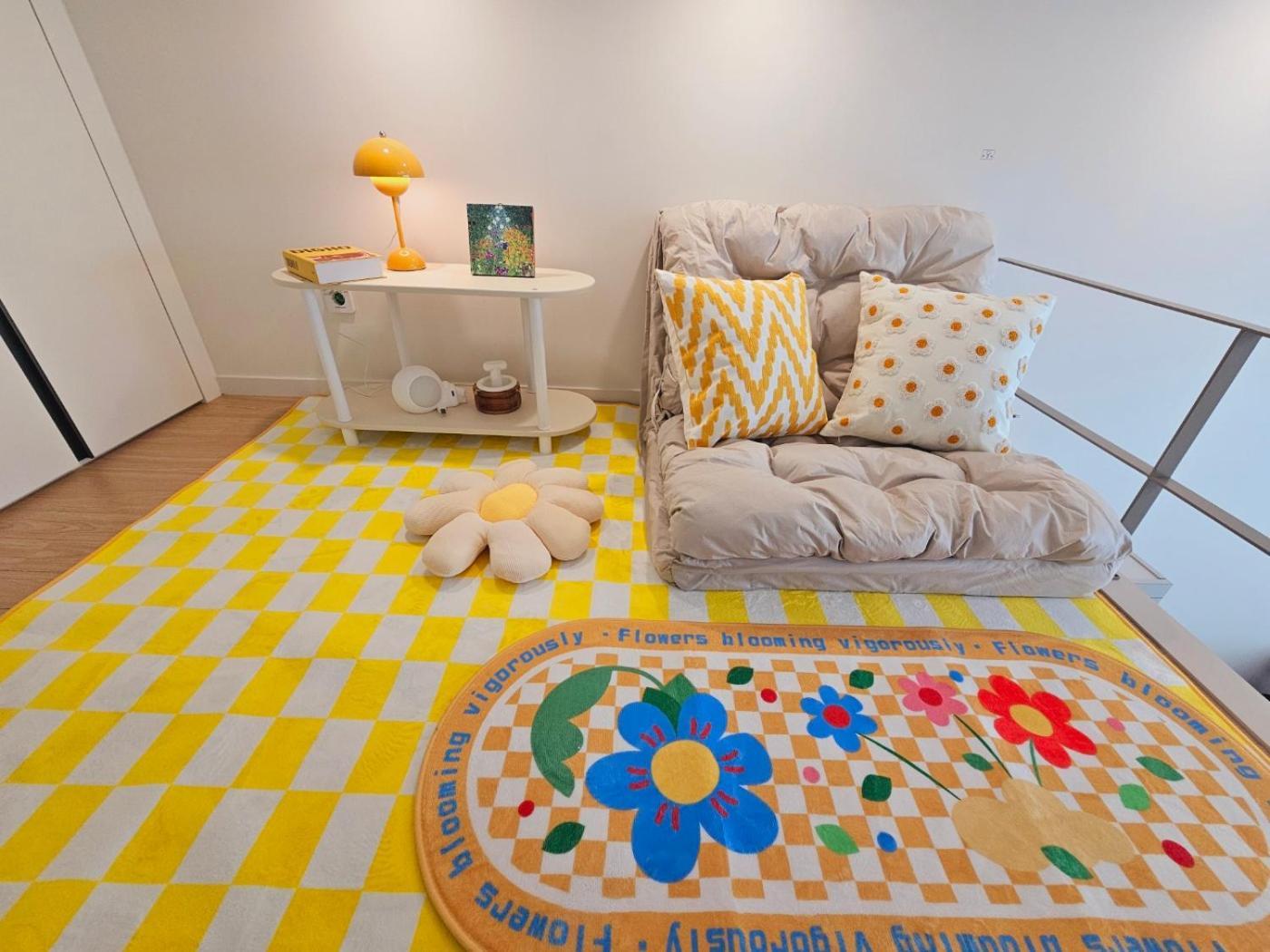 Sillim Sindaebang Station Gocheok Sky Dome Lovely House Apartment