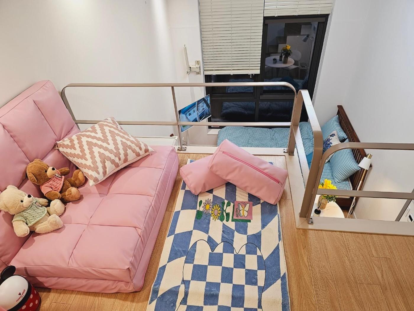 Sillim Sindaebang Station Gocheok Sky Dome Lovely House Apartment Seoul