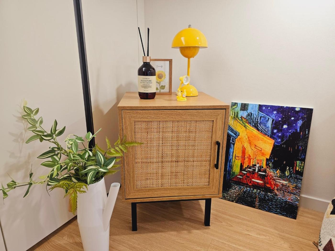 Apartment Sillim Sindaebang Station Gocheok Sky Dome Lovely House Seoul