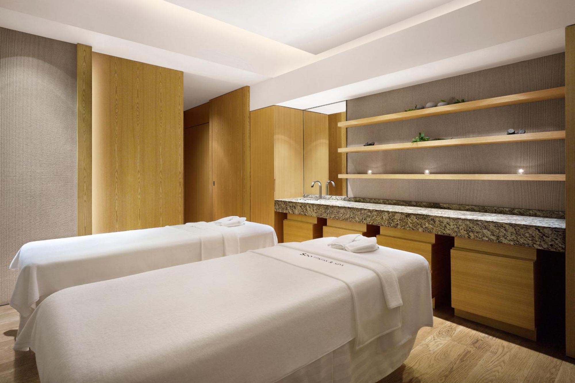 Marriott Executive Hotel 5*