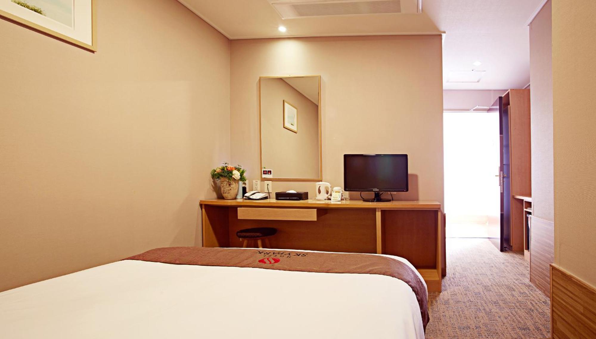 Skypark Myeongdong 3 3*
