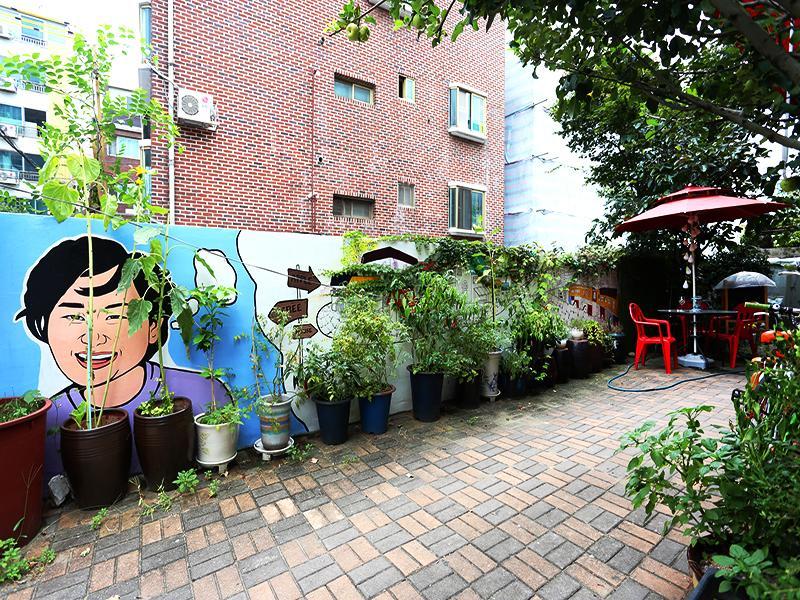 Apple Tree Guest house 2*