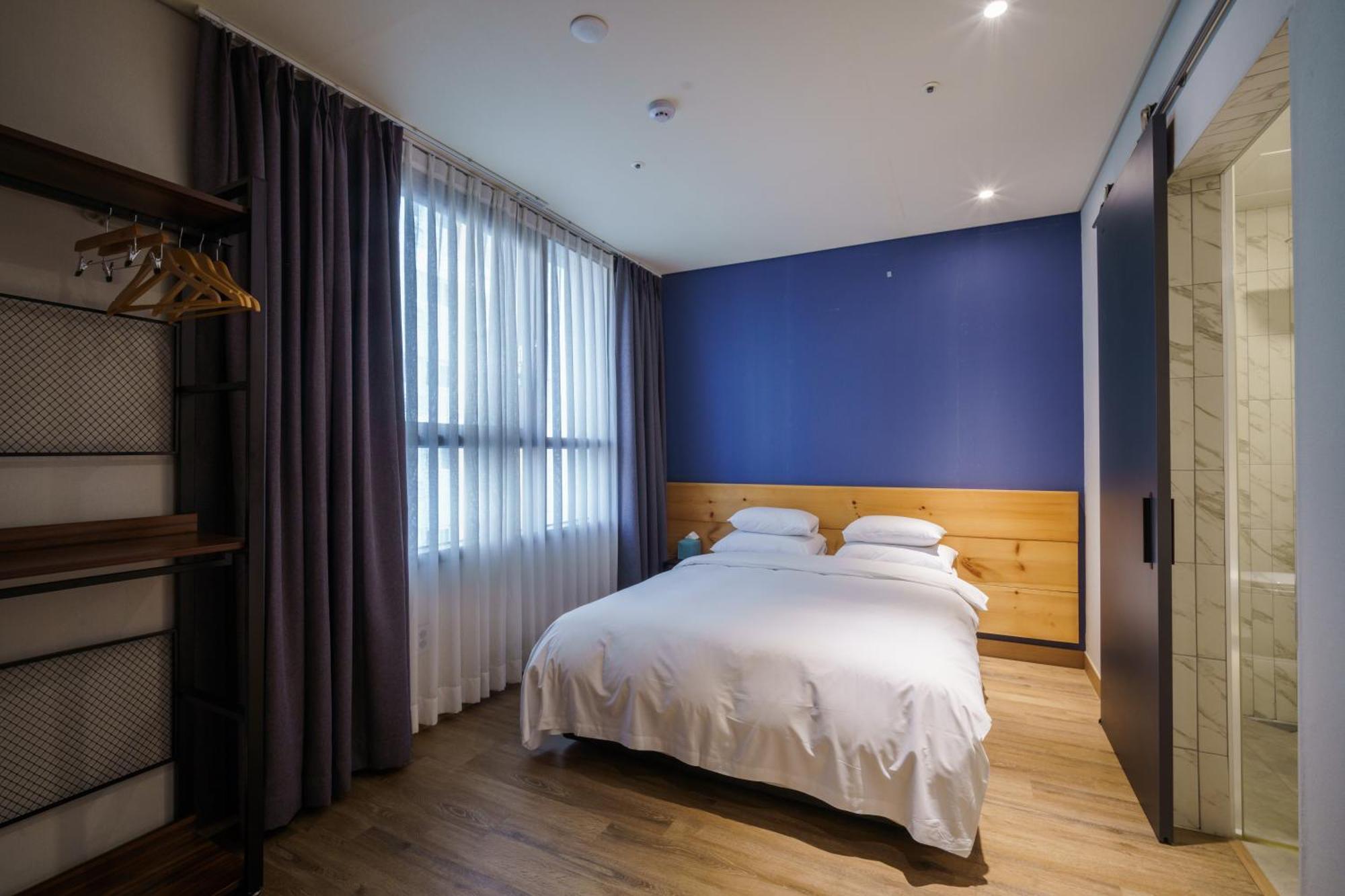 Lacozi , 3* Seoul