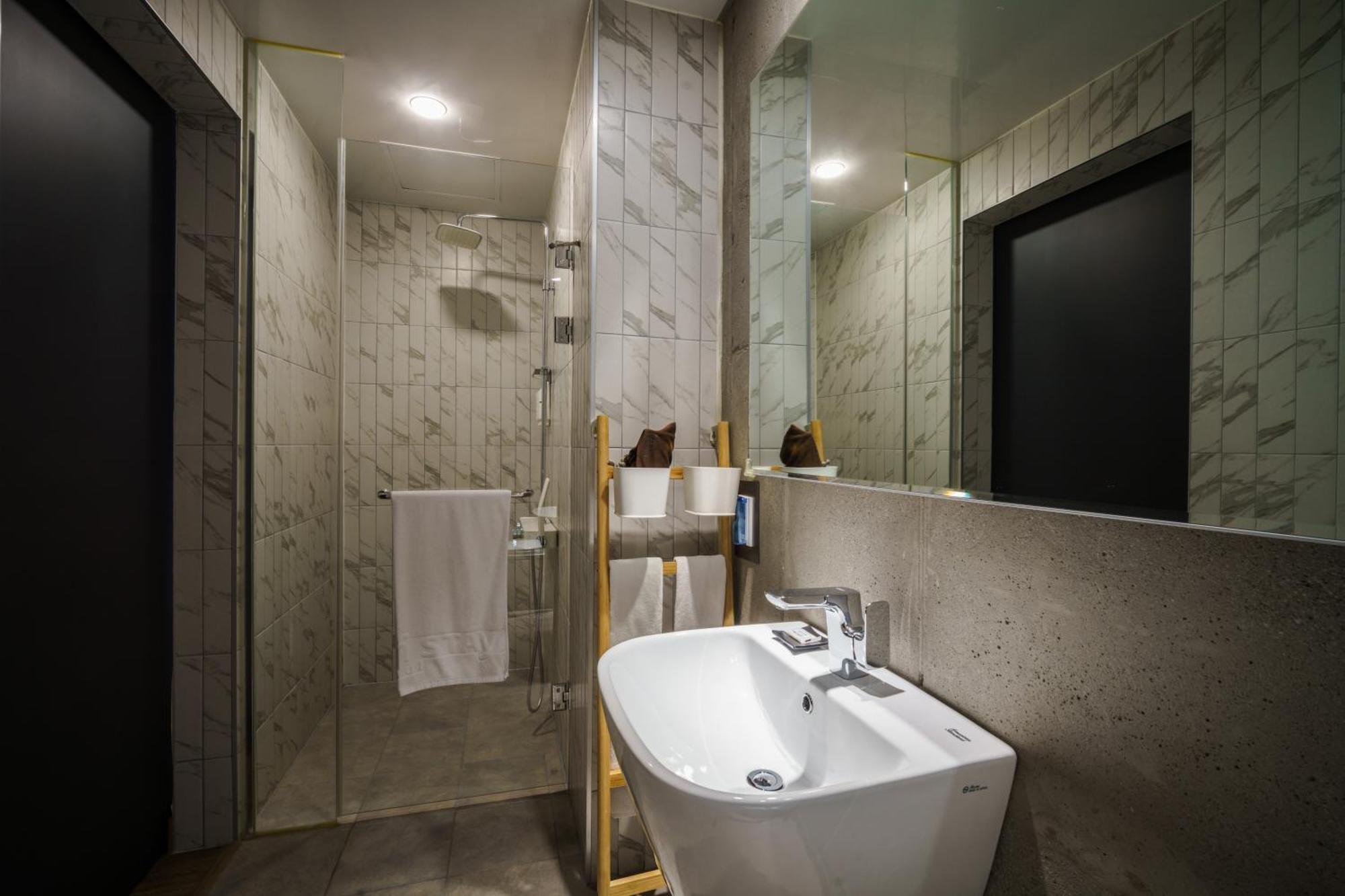 Hotel Lacozi , Seoul