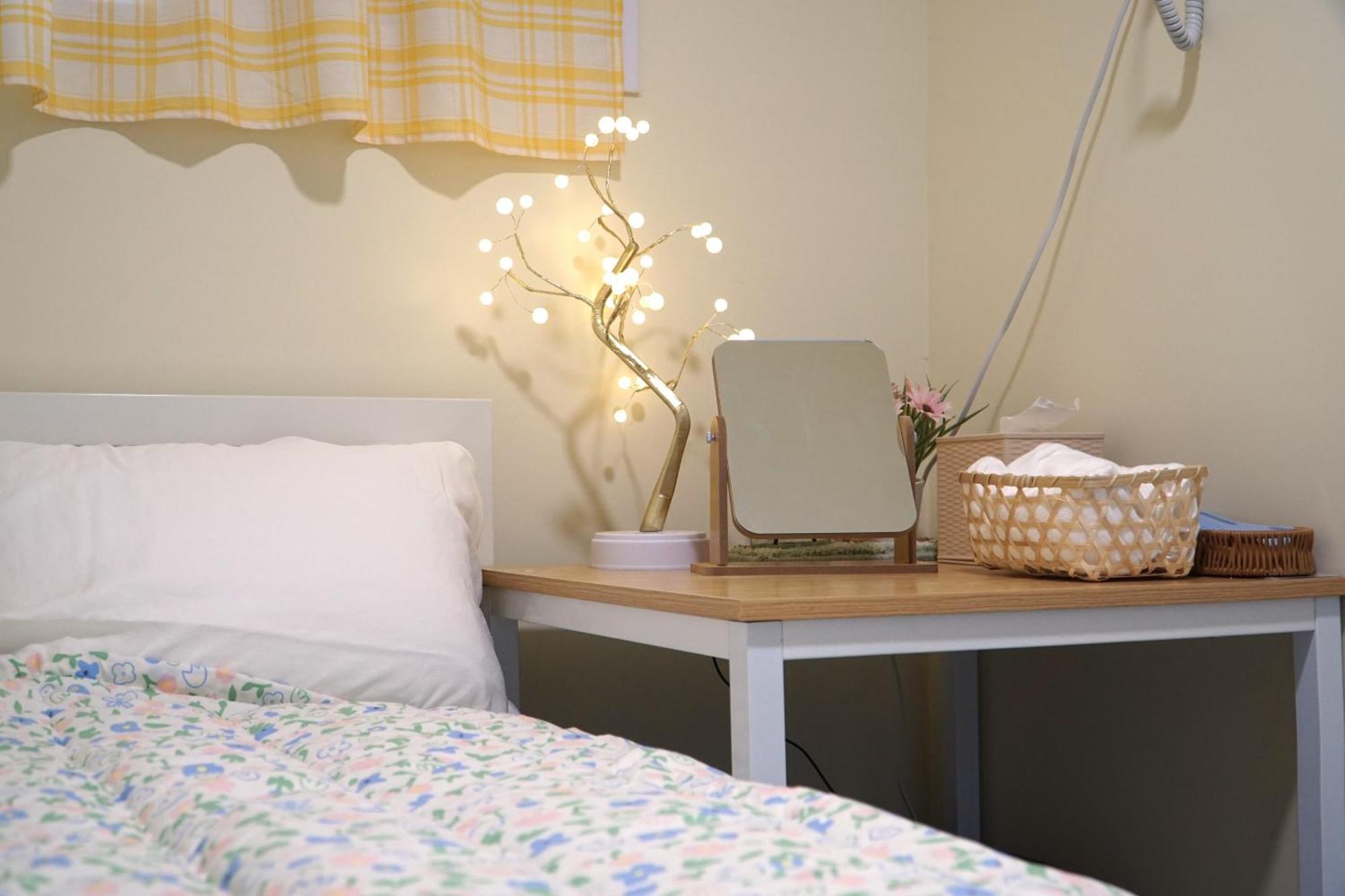 Korea Happiness House - Female Only Guest house