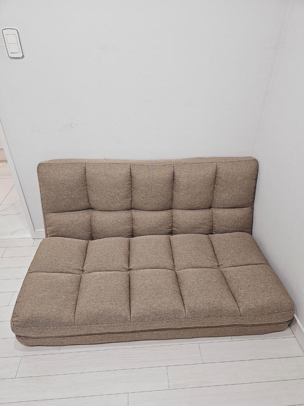 Hwaogok Large Three Bedroom - 10mins To Gimpo Airport Seoul