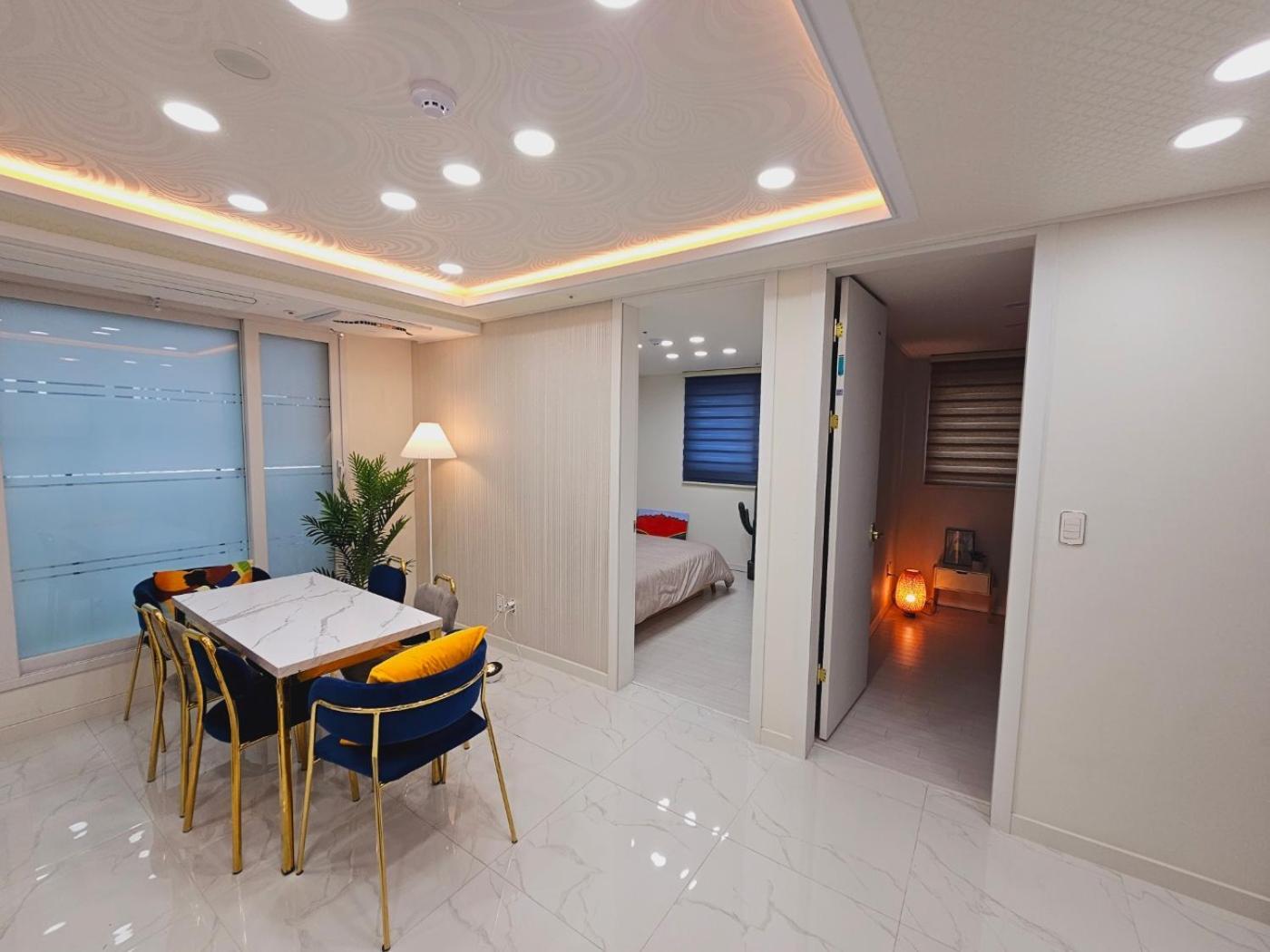 Hwaogok Large Three Bedroom - 10mins To Gimpo Airport * Seoul