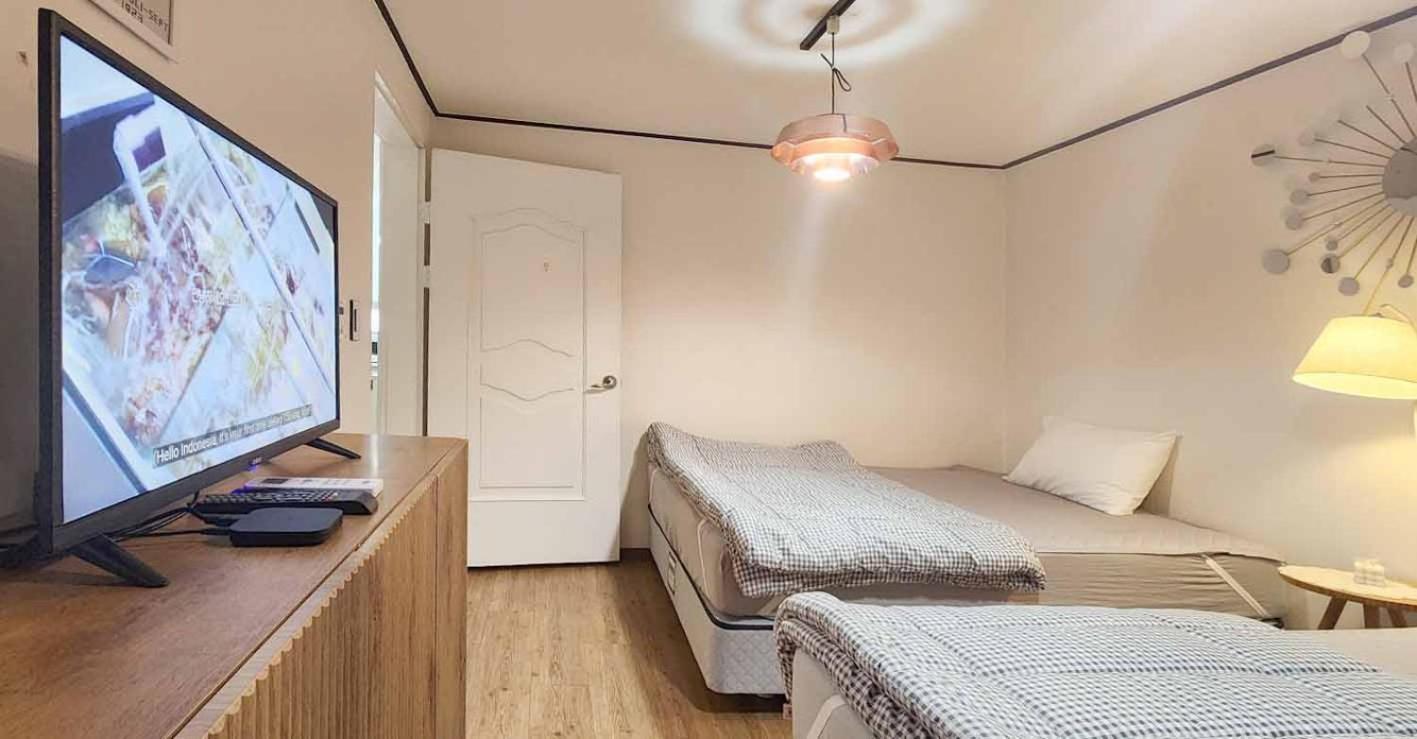K-1 Hongdae Yeontral Park Apartment Seoul