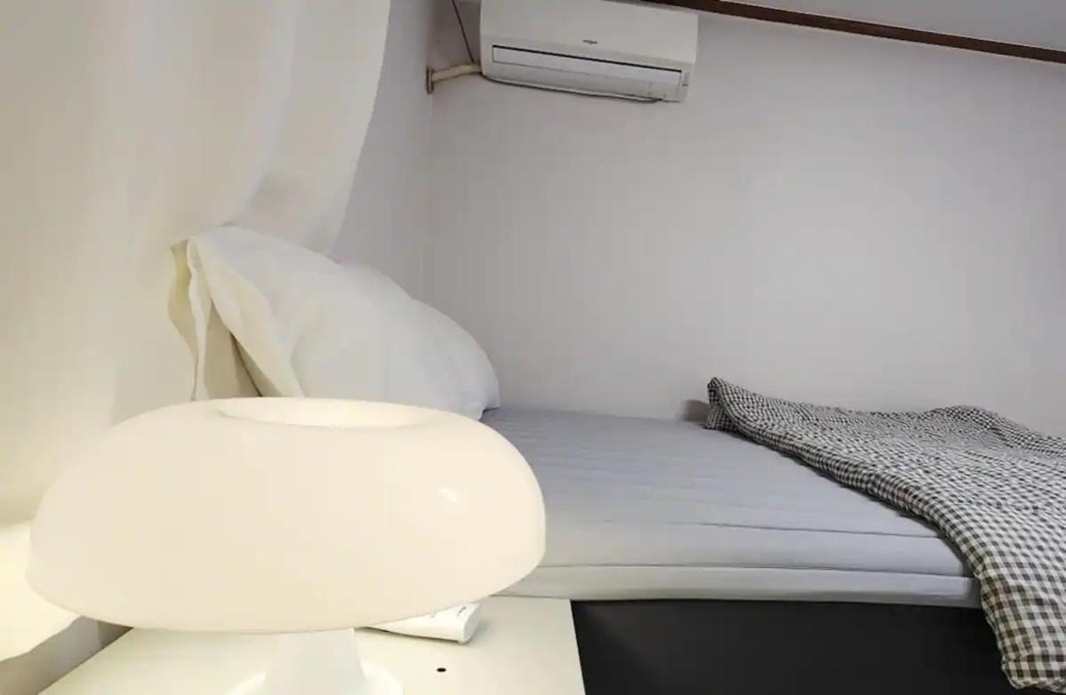 Apartment B-1 White Linen House Seoul