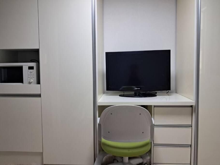 Apartment Apple House Yeoksam Seoul