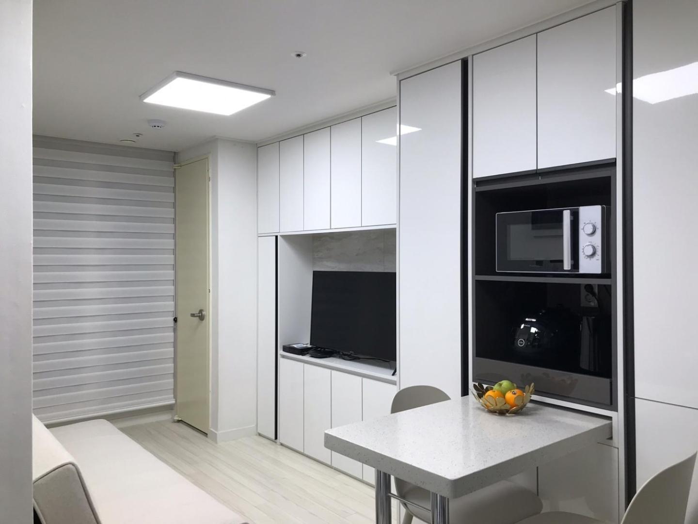 The Hideout - One Bedroom In Seoul- 2min From Subway