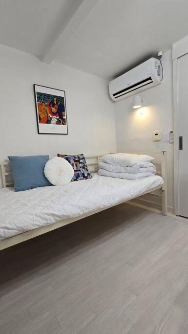 Inwangsan Apartment