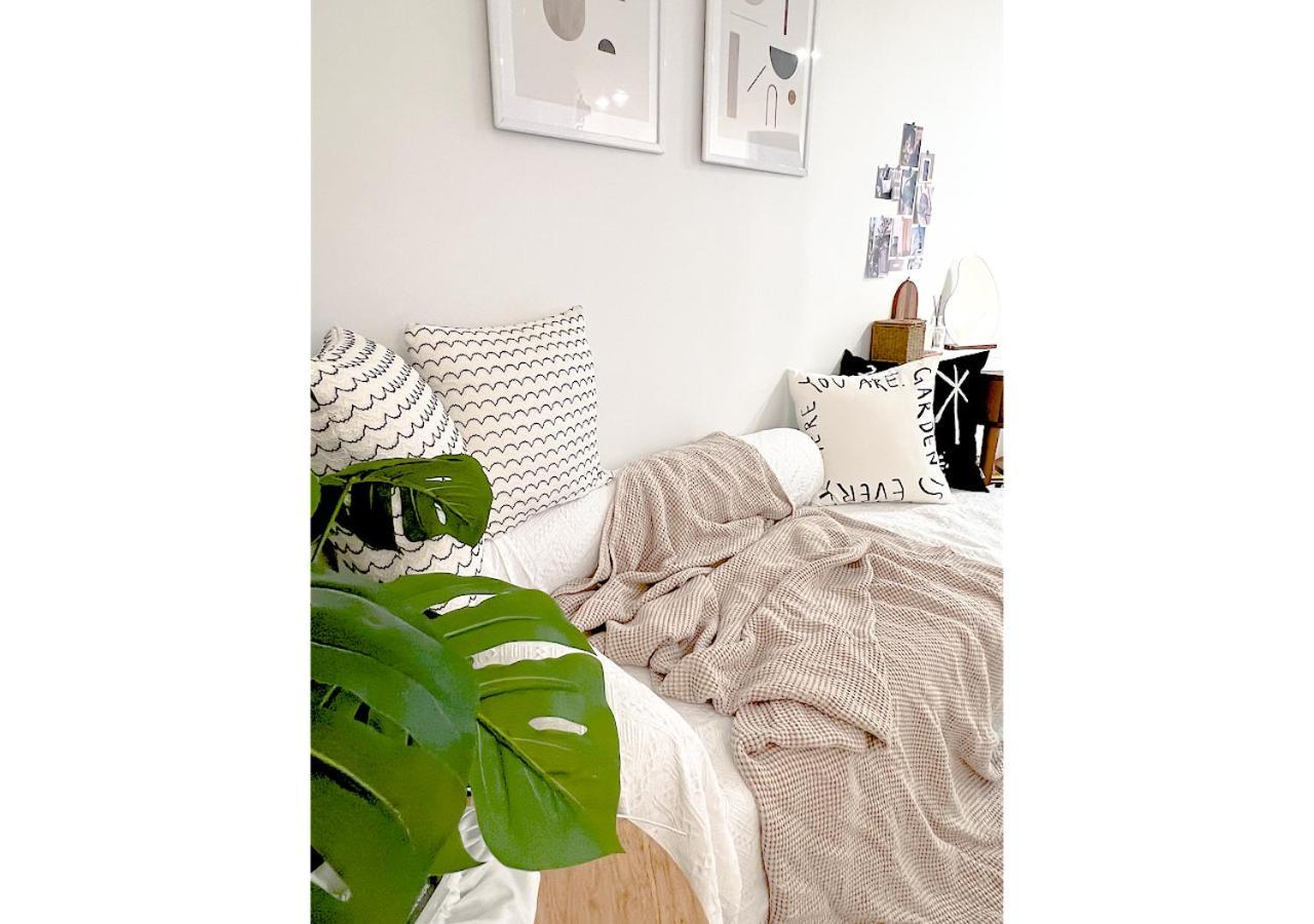 Open Special Price, A Beautiful Accommodation, Seoul, Station In Front Of Hankuk Of Foreign Studies, Bedding, Queen3, Bathroom1, Remodeling, Cozy, Yellow Moon *
