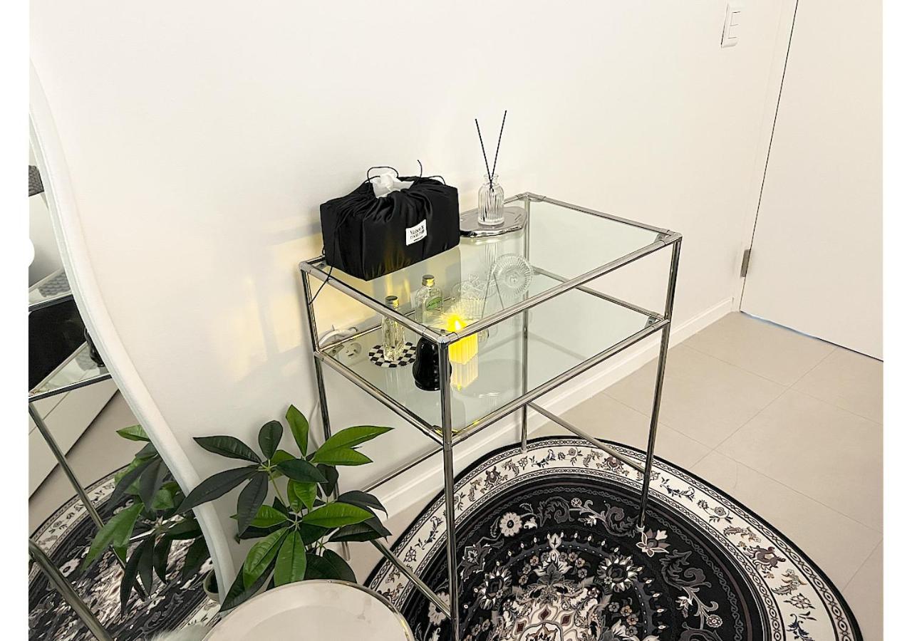 Apartment Open Special Price, A Beautiful Accommodation, Seoul, Station In Front Of Hankuk Of Foreign Studies, Bedding, Queen3, Bathroom1, Remodeling, Cozy, Yellow Moon