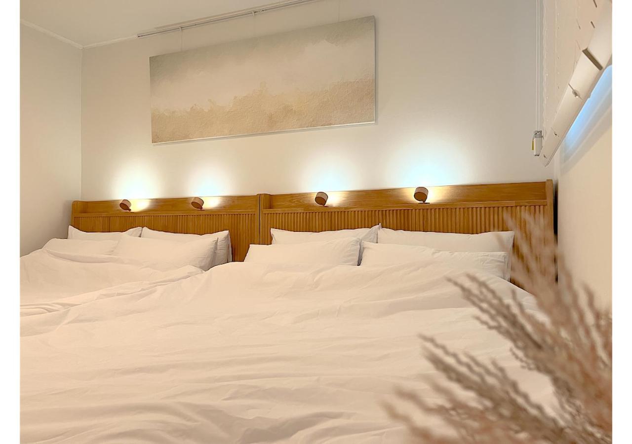 Open Special Price, A Beautiful Accommodation, Seoul, Station In Front Of Hankuk Of Foreign Studies, Bedding, Queen3, Bathroom1, Remodeling, Cozy, Yellow Moon Apartment *