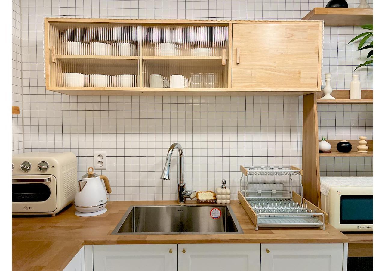 Open Special Price, A Beautiful Accommodation, Seoul, Station In Front Of Hankuk Of Foreign Studies, Bedding, Queen3, Bathroom1, Remodeling, Cozy, Yellow Moon Apartment *