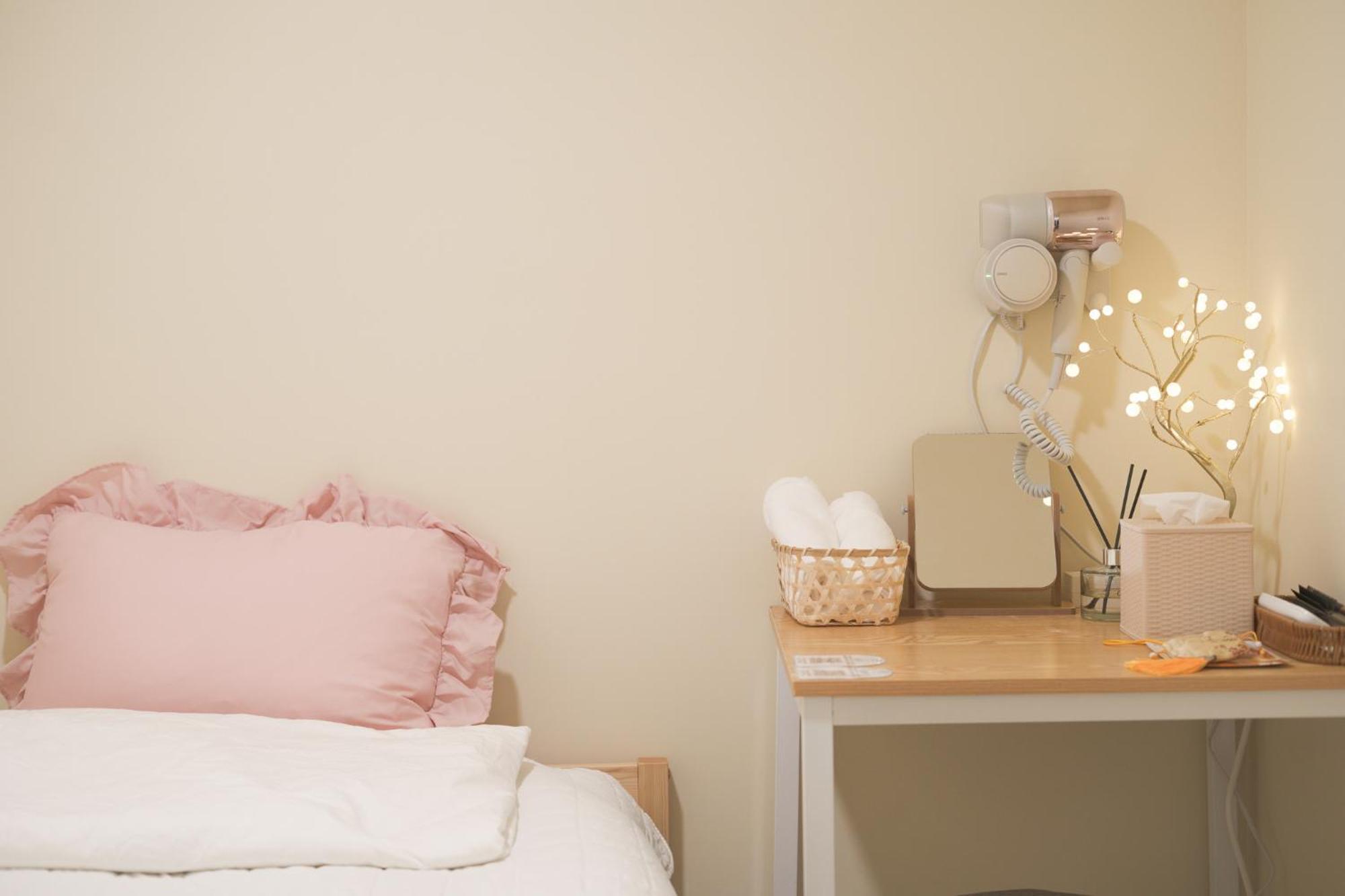 Korea Happiness House - Female Only Guest house *