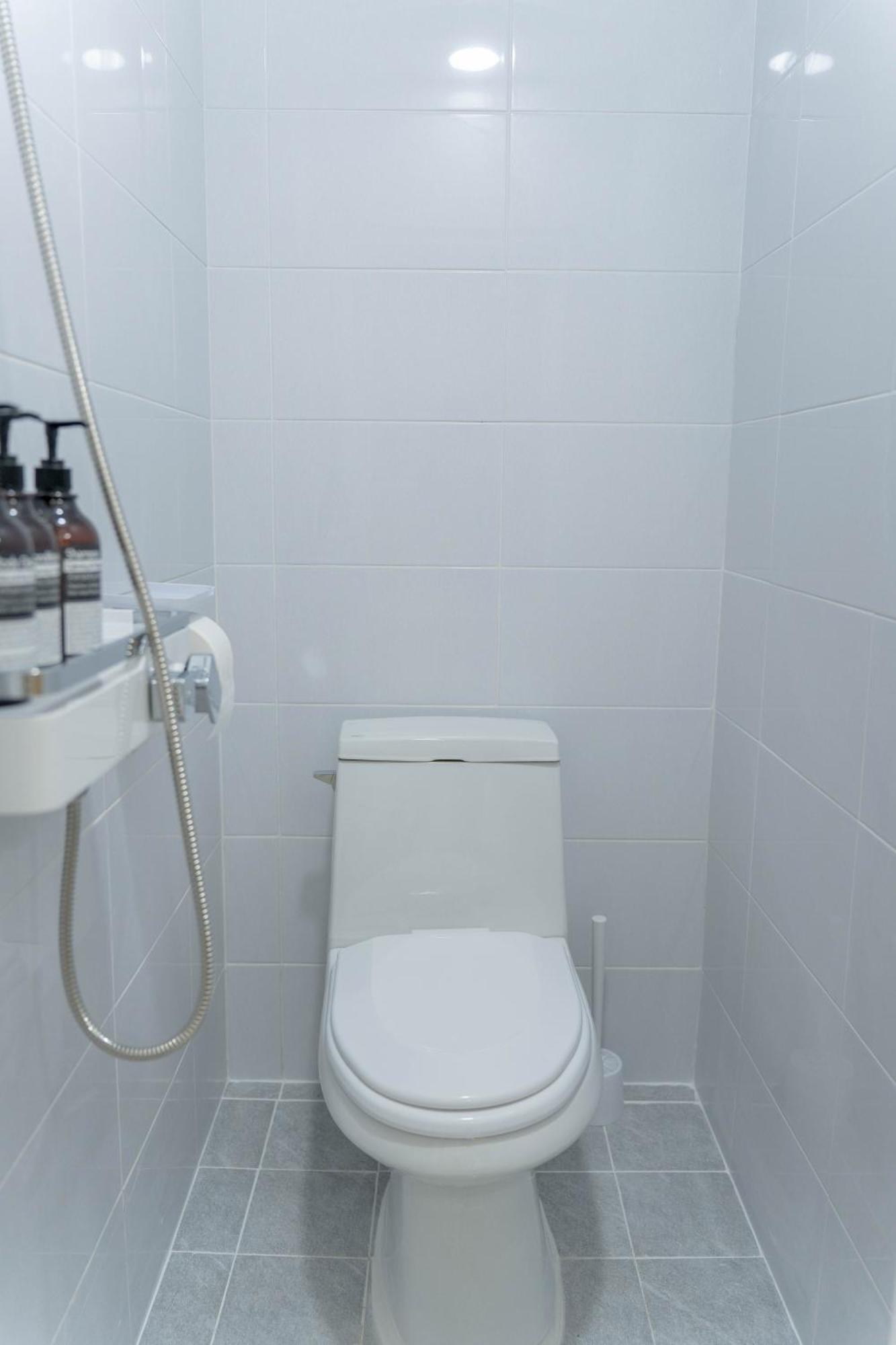 Yeondoo, River View Achasan Station Walkerhill Casino Asan Hospital Yes24 Live Hall Apartment