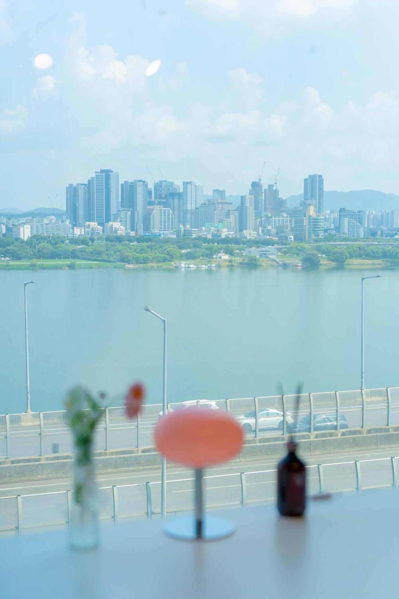 Yeondoo, River View Achasan Station Walkerhill Casino Asan Hospital Yes24 Live Hall Apartment *