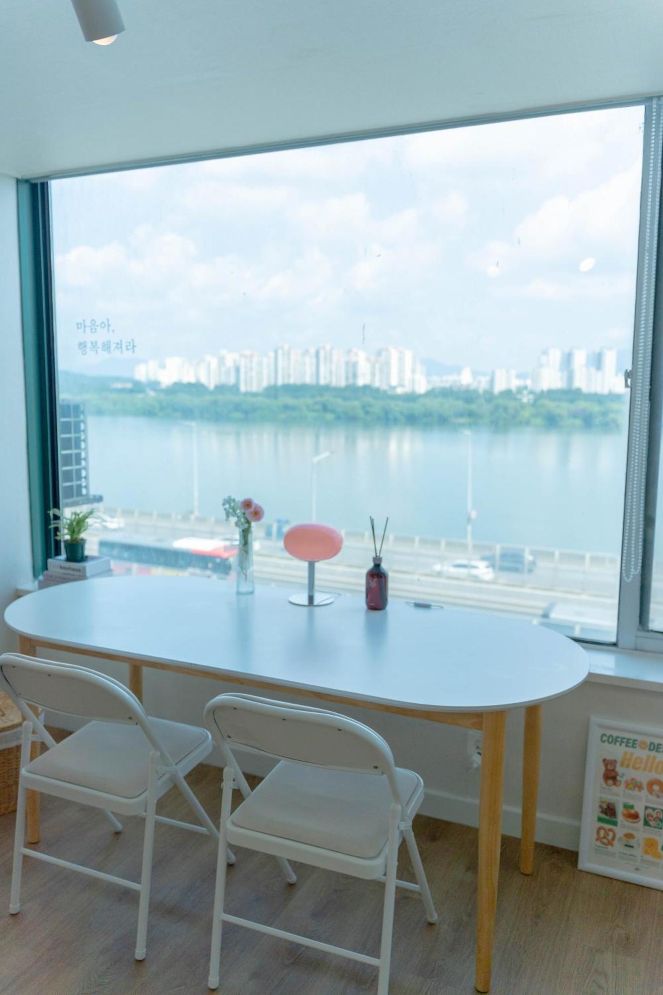Apartment Yeondoo, River View Achasan Station Walkerhill Casino Asan Hospital Yes24 Live Hall Seoul