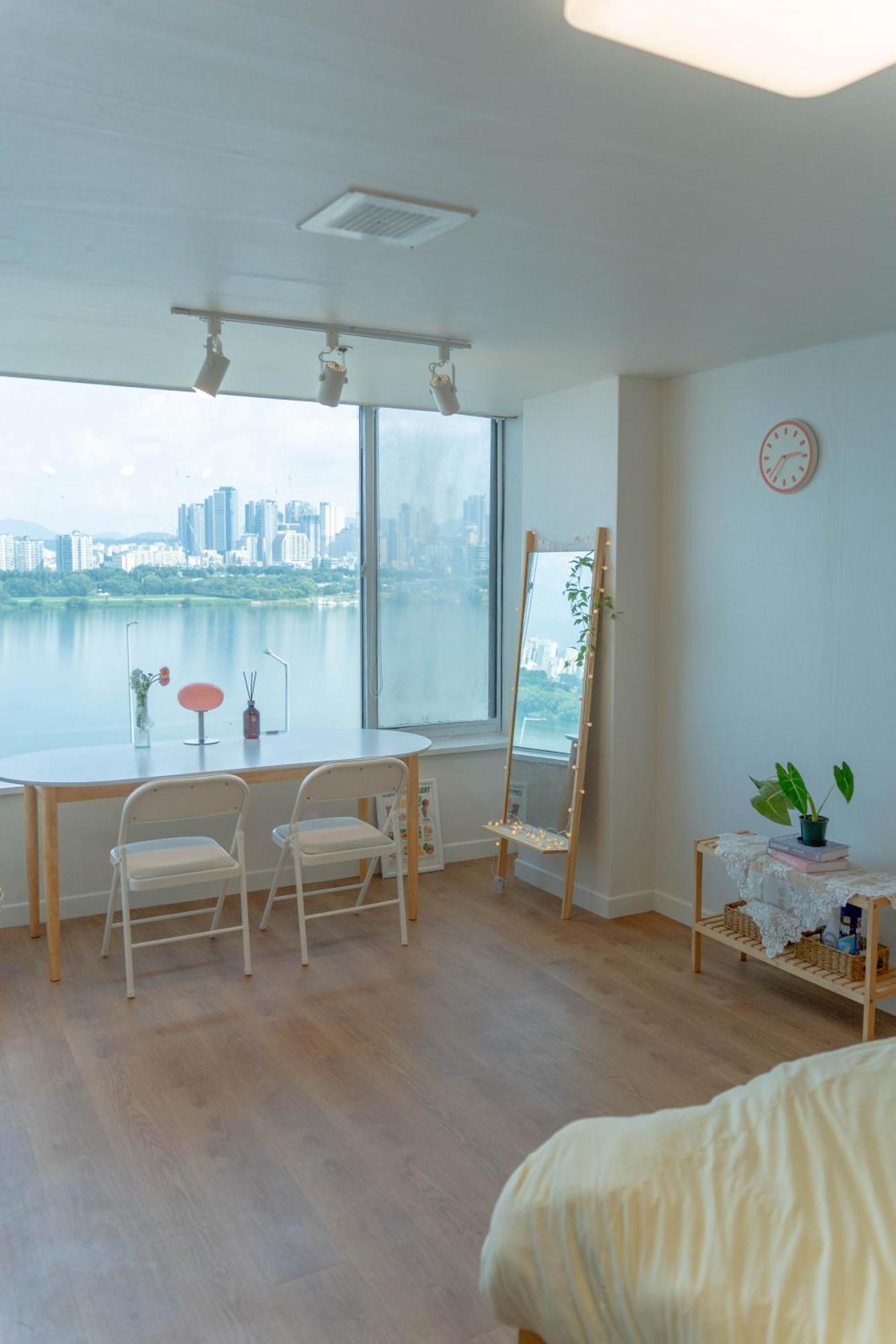Yeondoo, River View Achasan Station Walkerhill Casino Asan Hospital Yes24 Live Hall Seoul