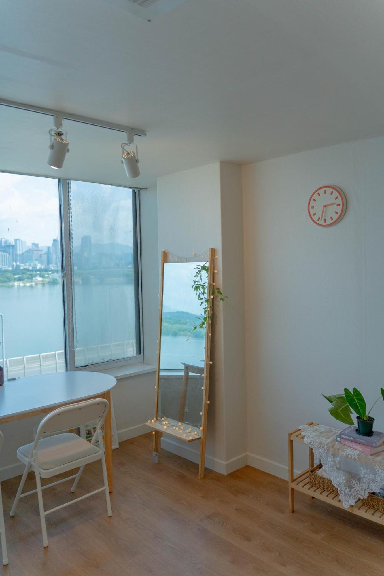 Apartment Yeondoo, River View Achasan Station Walkerhill Casino Asan Hospital Yes24 Live Hall *