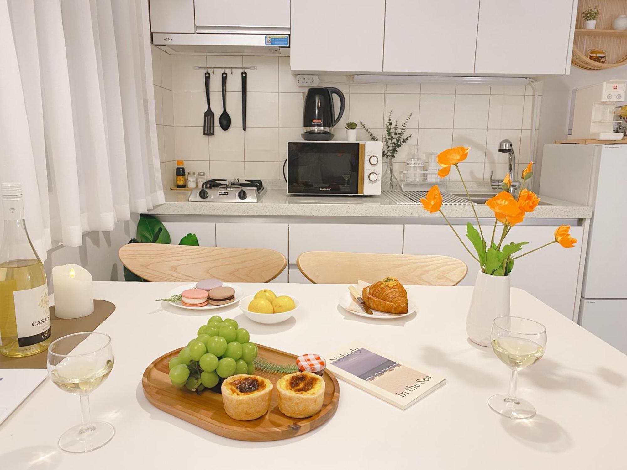 Yuna Apartment *