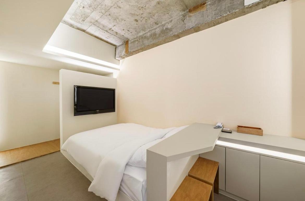 Hotel Ado