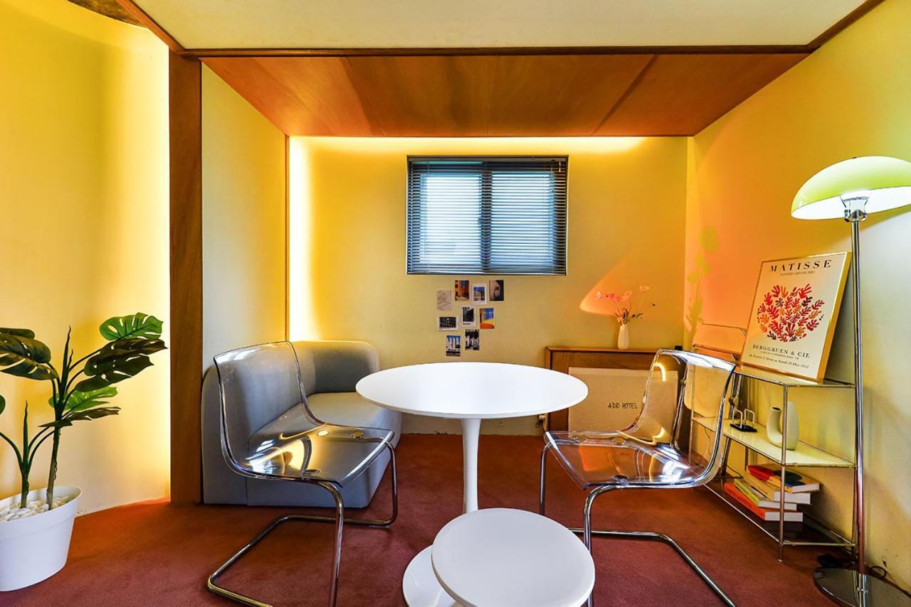 Hotel Ado *