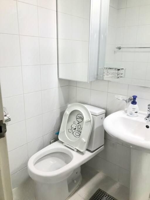 Yeoksam W House R612 Apartment