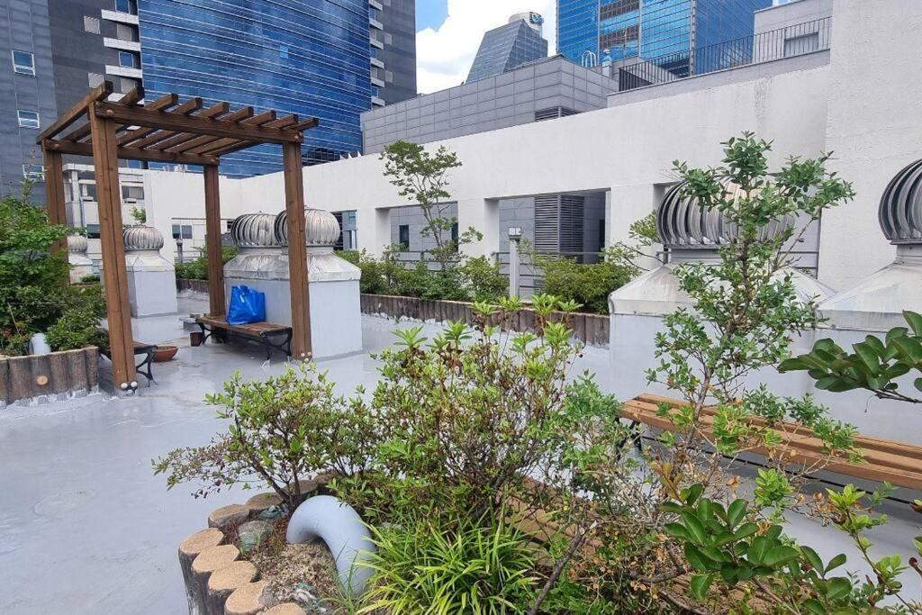 Apartment Yeoksam W House R612