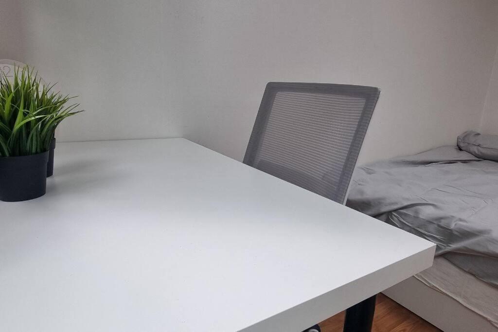 Apartment Yeoksam W House R612 Seoul