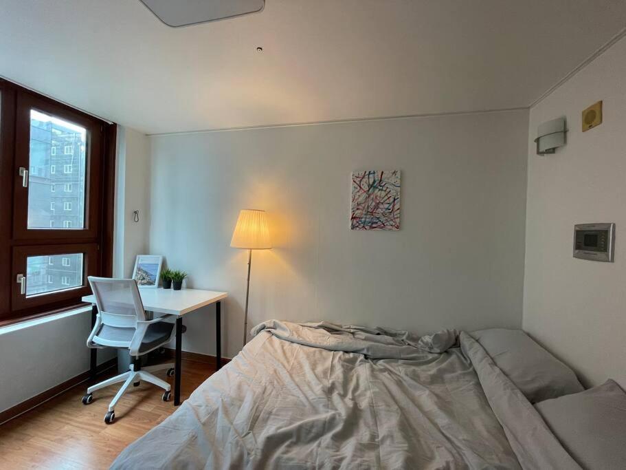 Yeoksam W House R612 Apartment