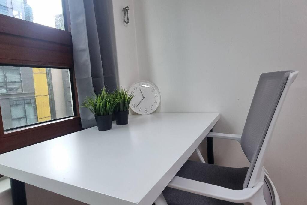 Apartment Yeoksam W House R612 *
