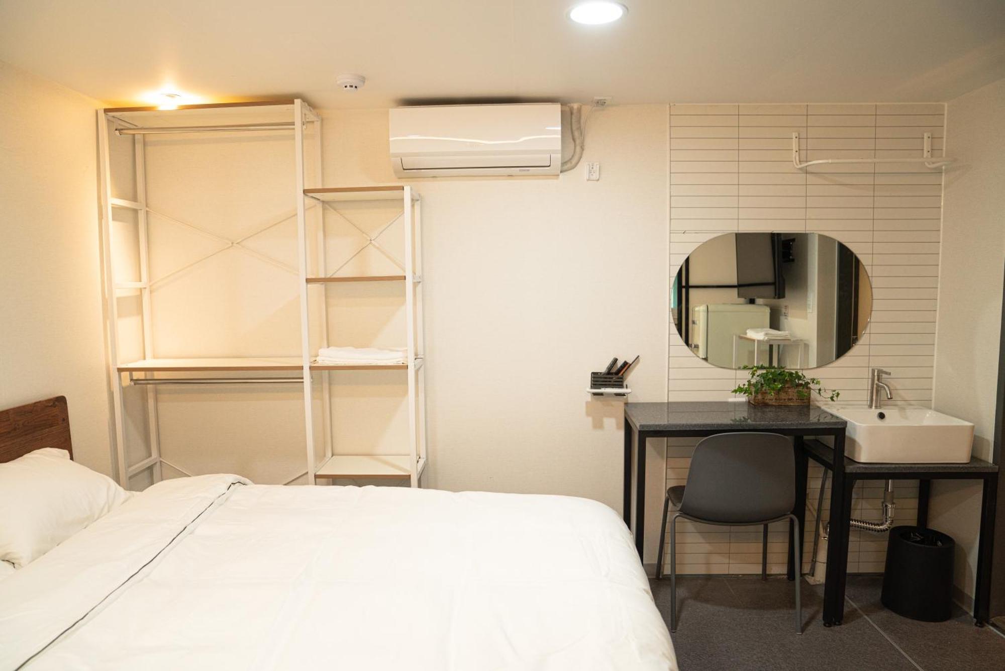 Apartment U *