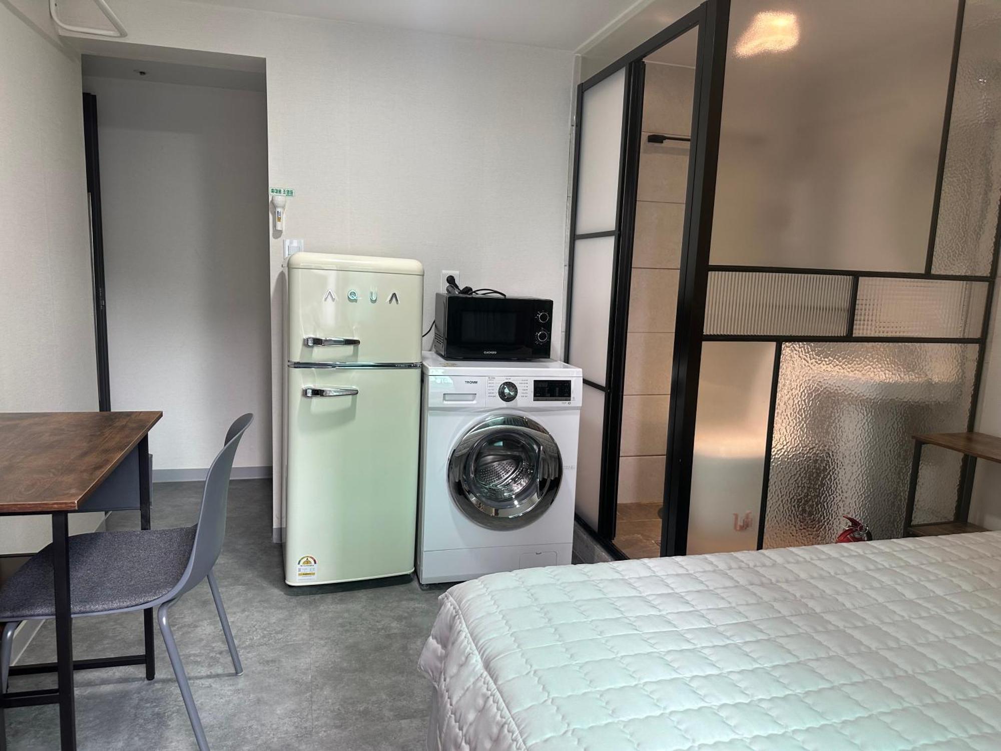 U Apartment