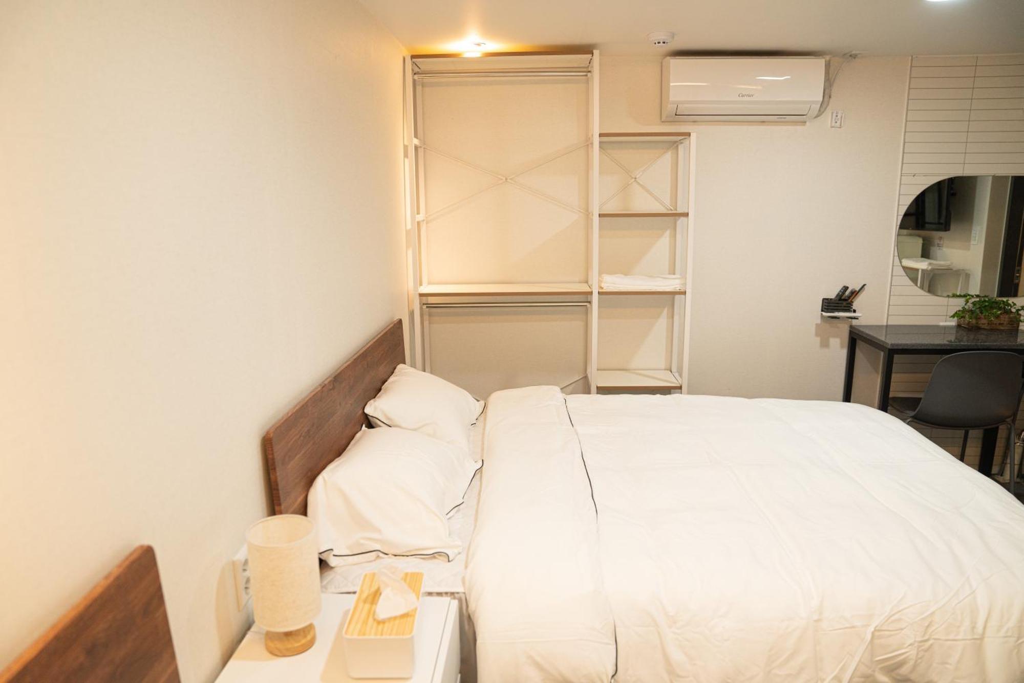 Apartment U *