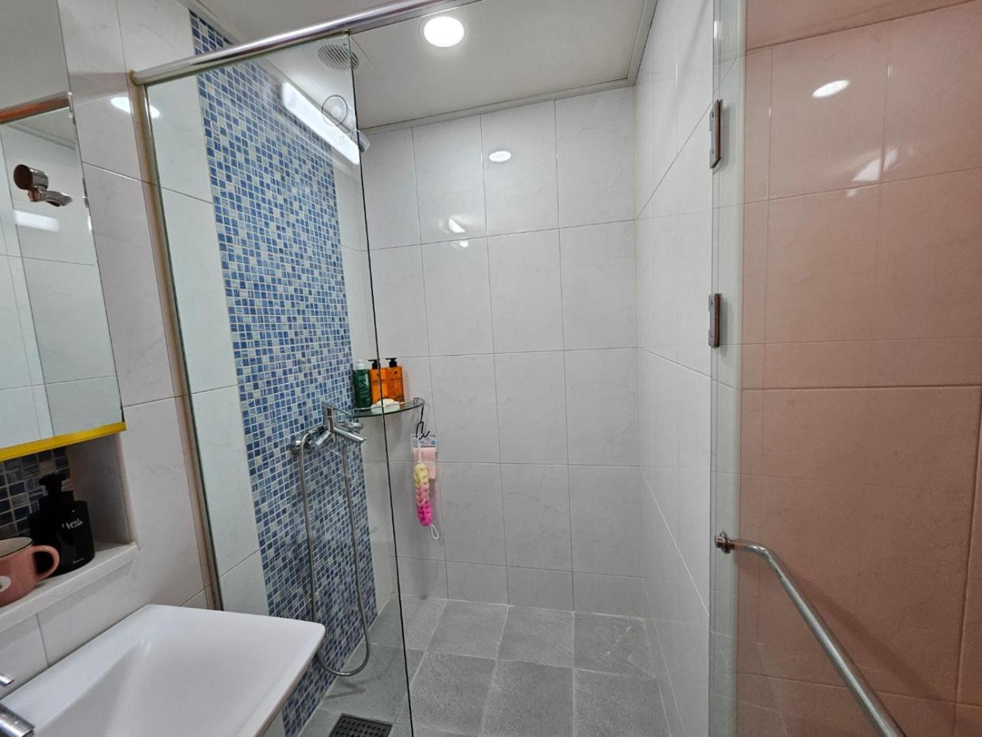Gangnam Yeoksam Station Full-option Remodeling New House Bahay bakasyunan Seoul