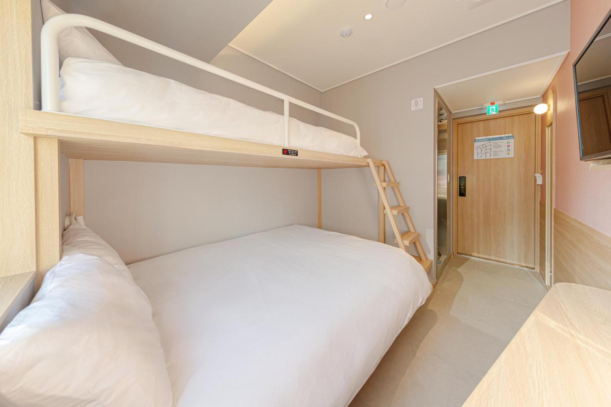 Uhoostay Myeongdong Hotel Seul