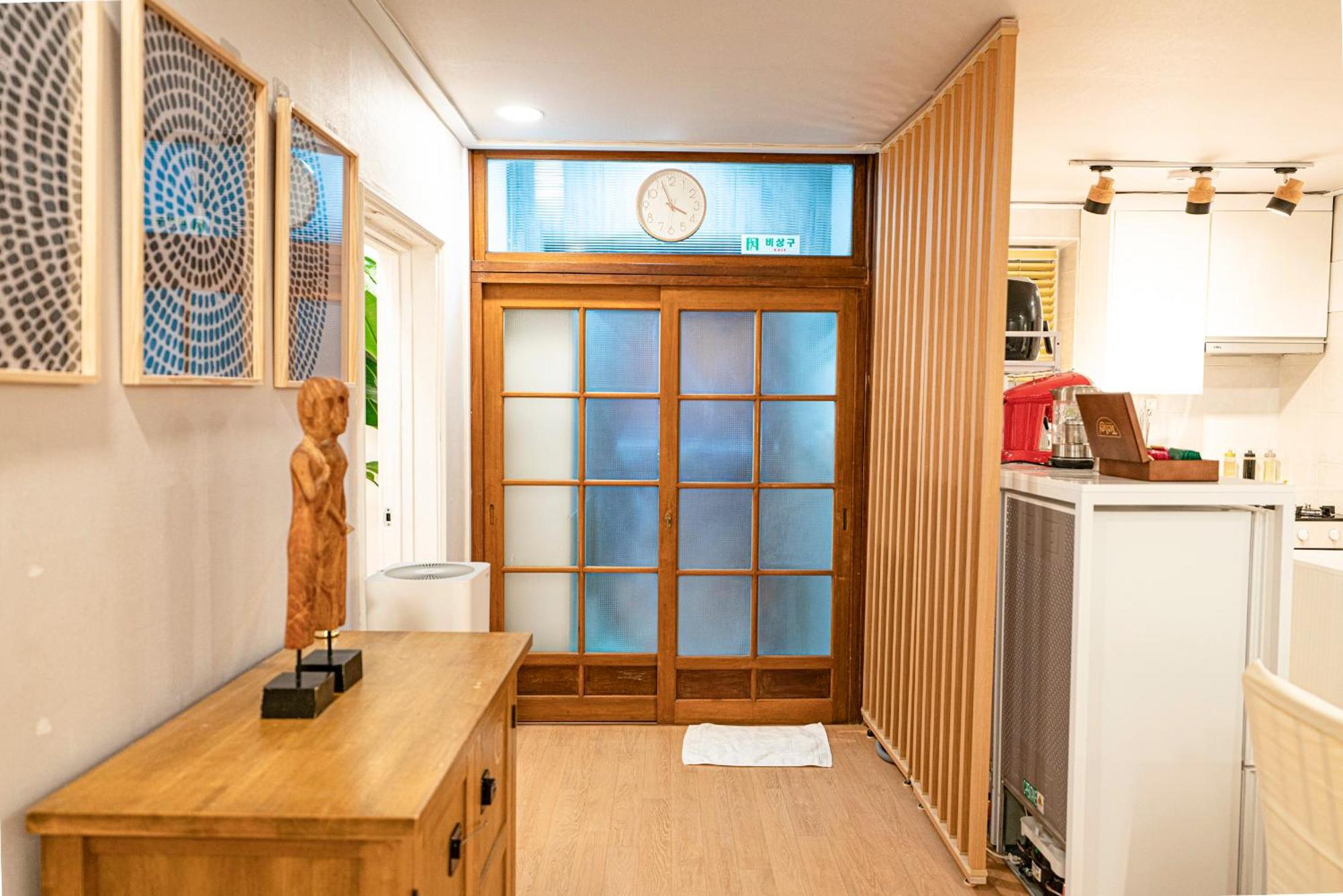 Jt Tailored Service 5min Walk From Hyehwa St Holiday home